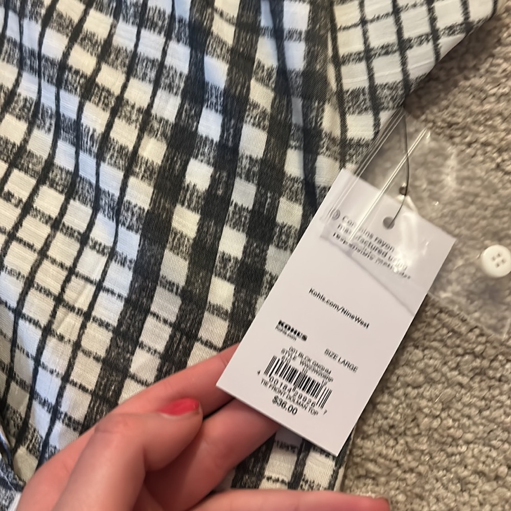 Grey button down - Picture 4 of 4